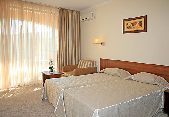 Nisipurile de Aur - Hotel CENTRAL 4* Oferta litoral 2011 